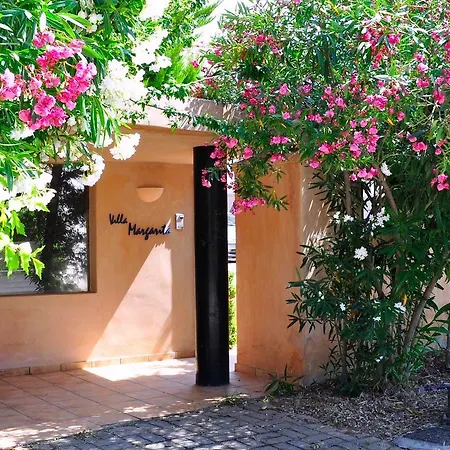 Margarita Aparthotel